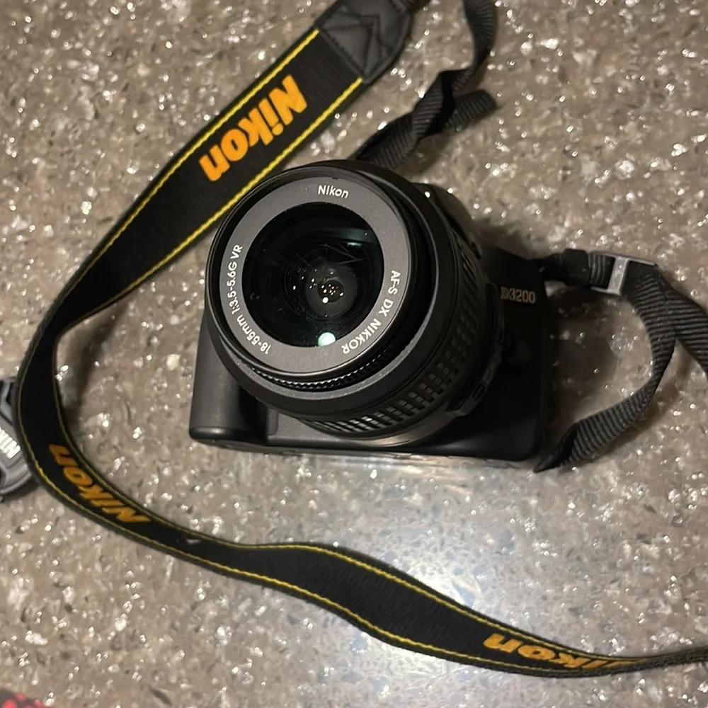 Nikon camera D3200 with extra lens